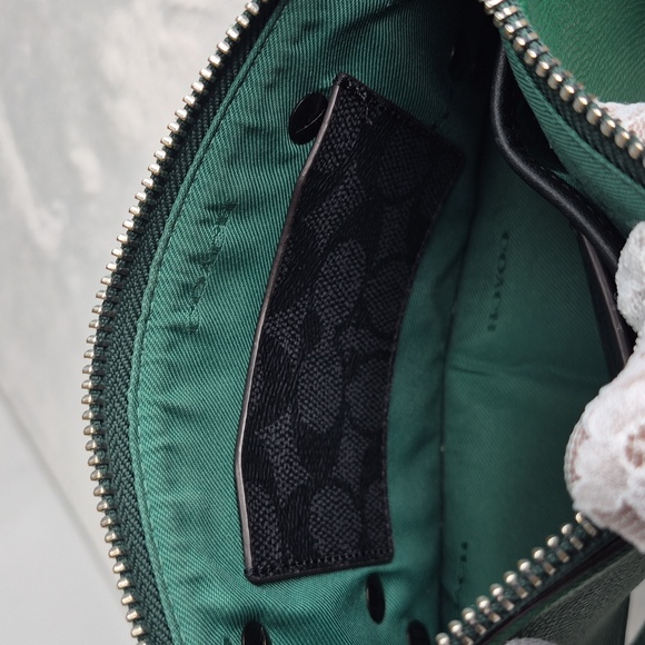 Coach "RARE" Charm Green Shoulder Bag CREED: 8236-CJ1797 - Picture 15 of 17